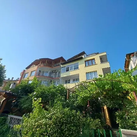 Family Magnolia Ii - Summer Hotell Primorsko