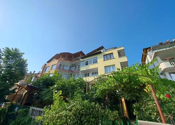 Family Magnolia - Summer Casa de hóspedes 3*